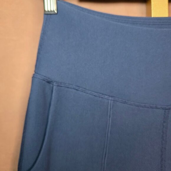 Move Theory Flare Leggings w/ Pockets Blue S - Picture 4 of 9
